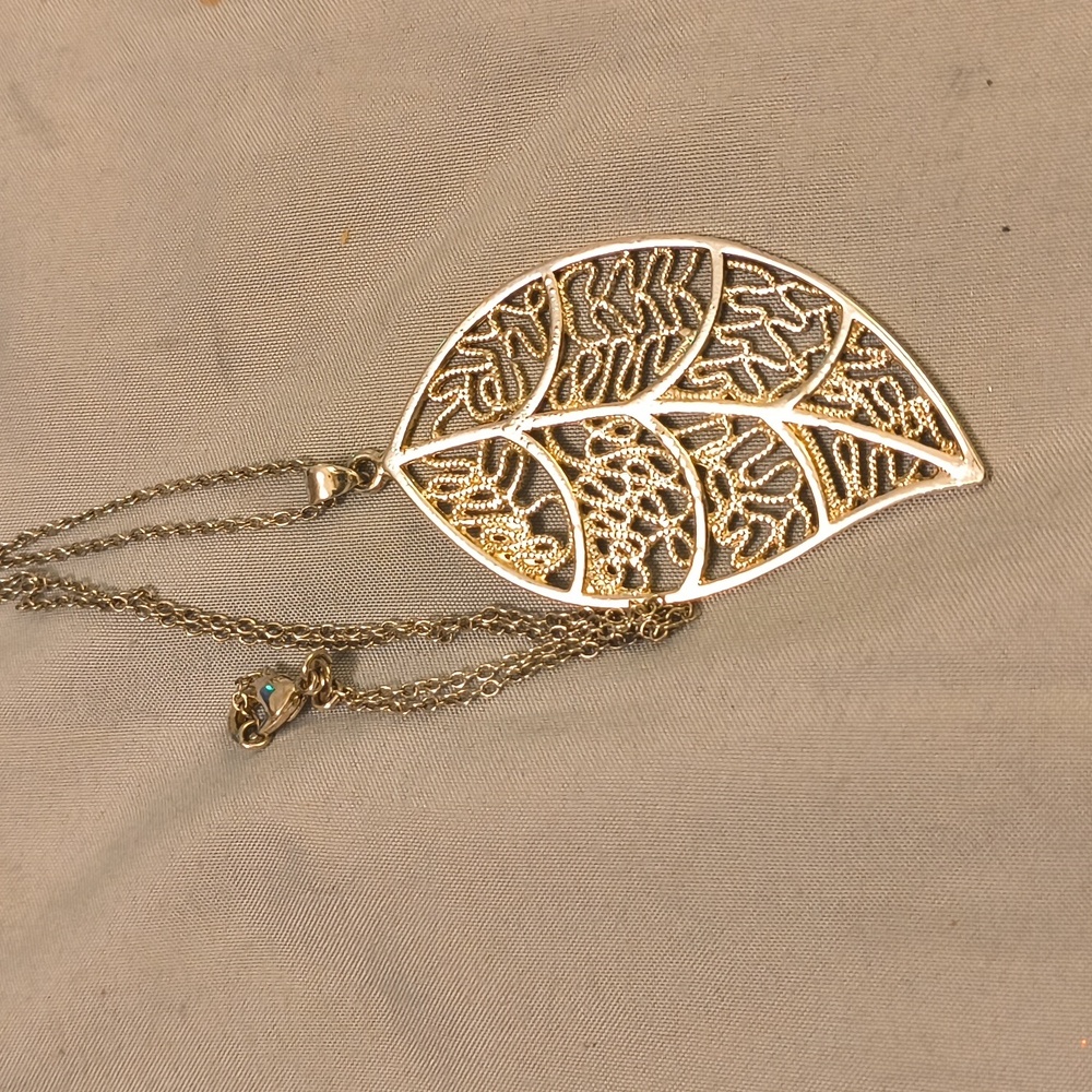 Sterling silver leaf with sterling silver chain both mark 925